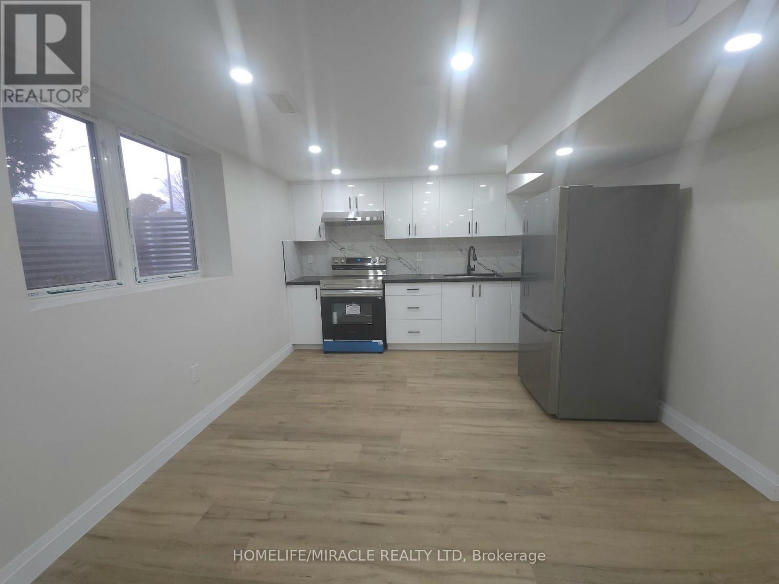 #Bsmt 43 Patterson Avenue, Brantford, Ontario, N3S6X1, Brantford, Ontario — photo 2 of 5