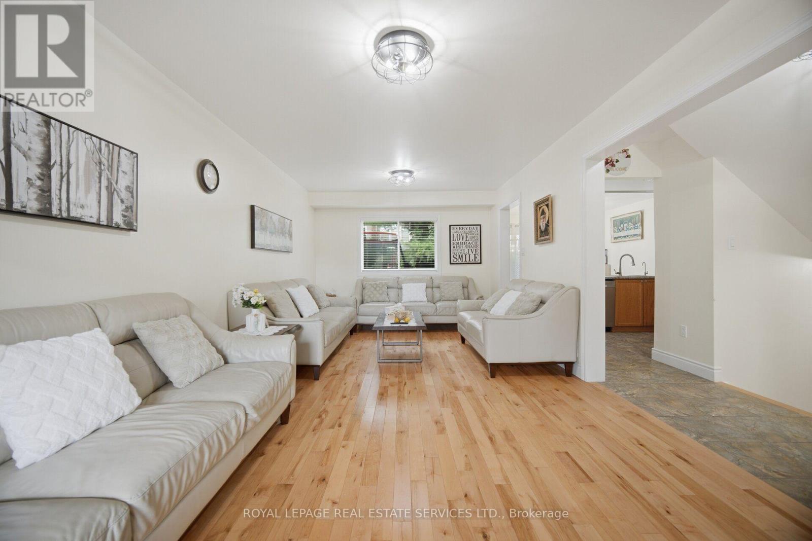 28 WHEATLAND DRIVE - 13