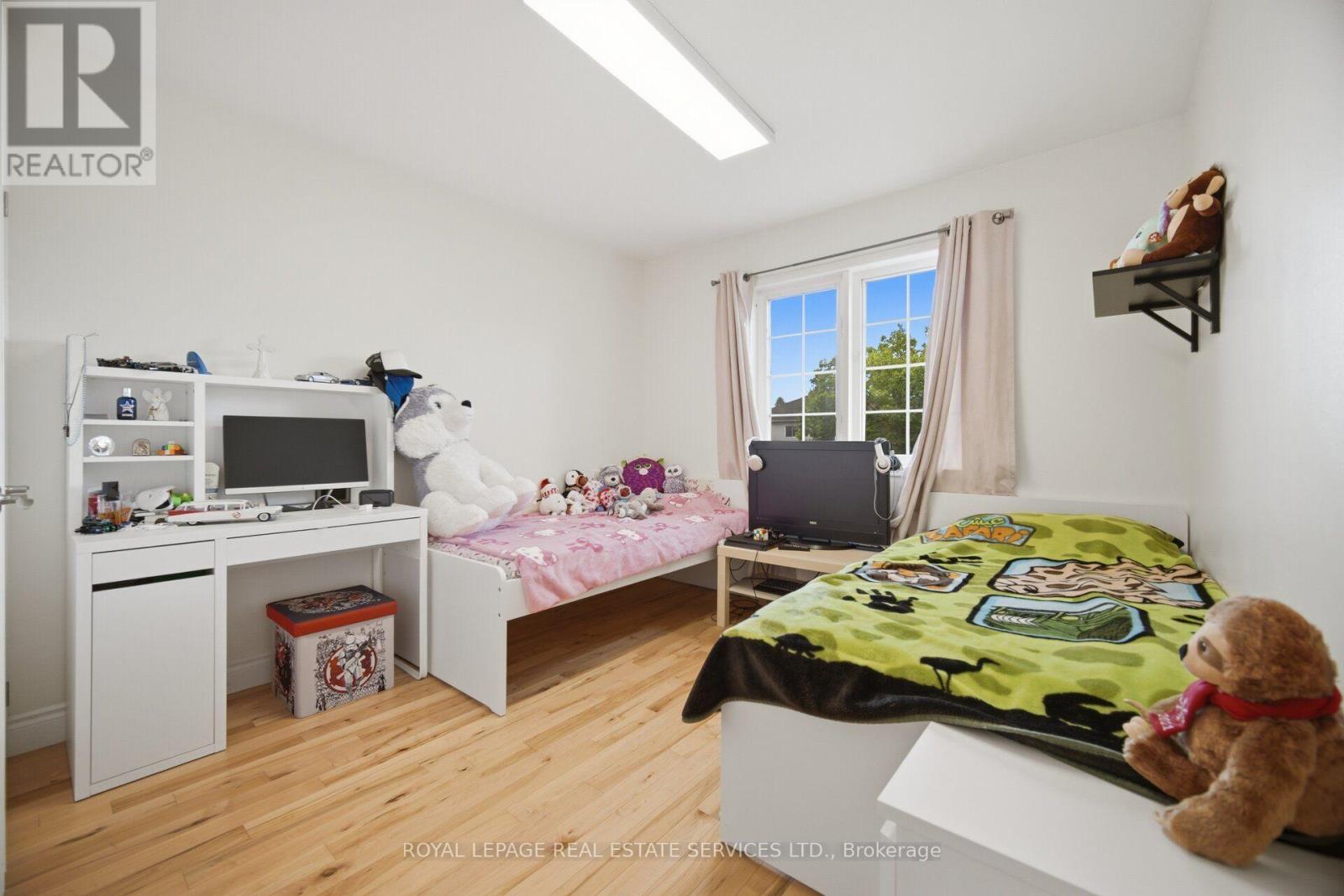 28 WHEATLAND DRIVE - 19