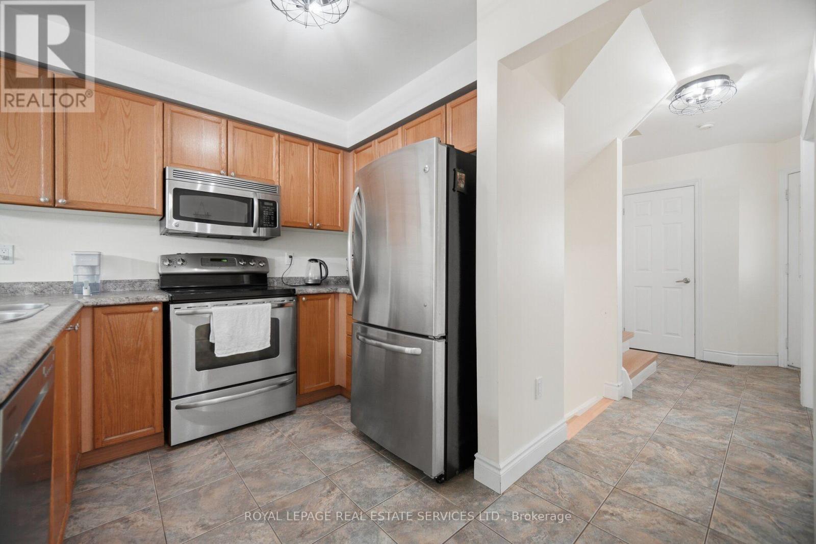28 WHEATLAND DRIVE - 21
