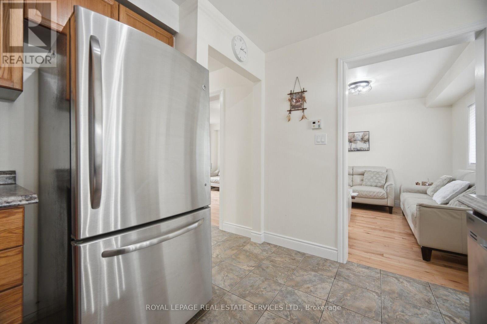 28 WHEATLAND DRIVE - 22
