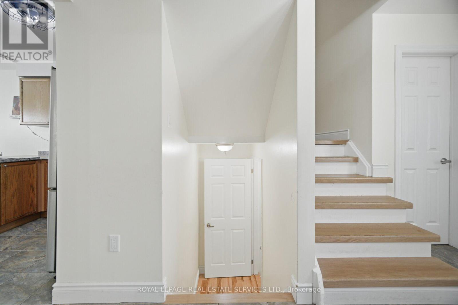 28 WHEATLAND DRIVE - 32