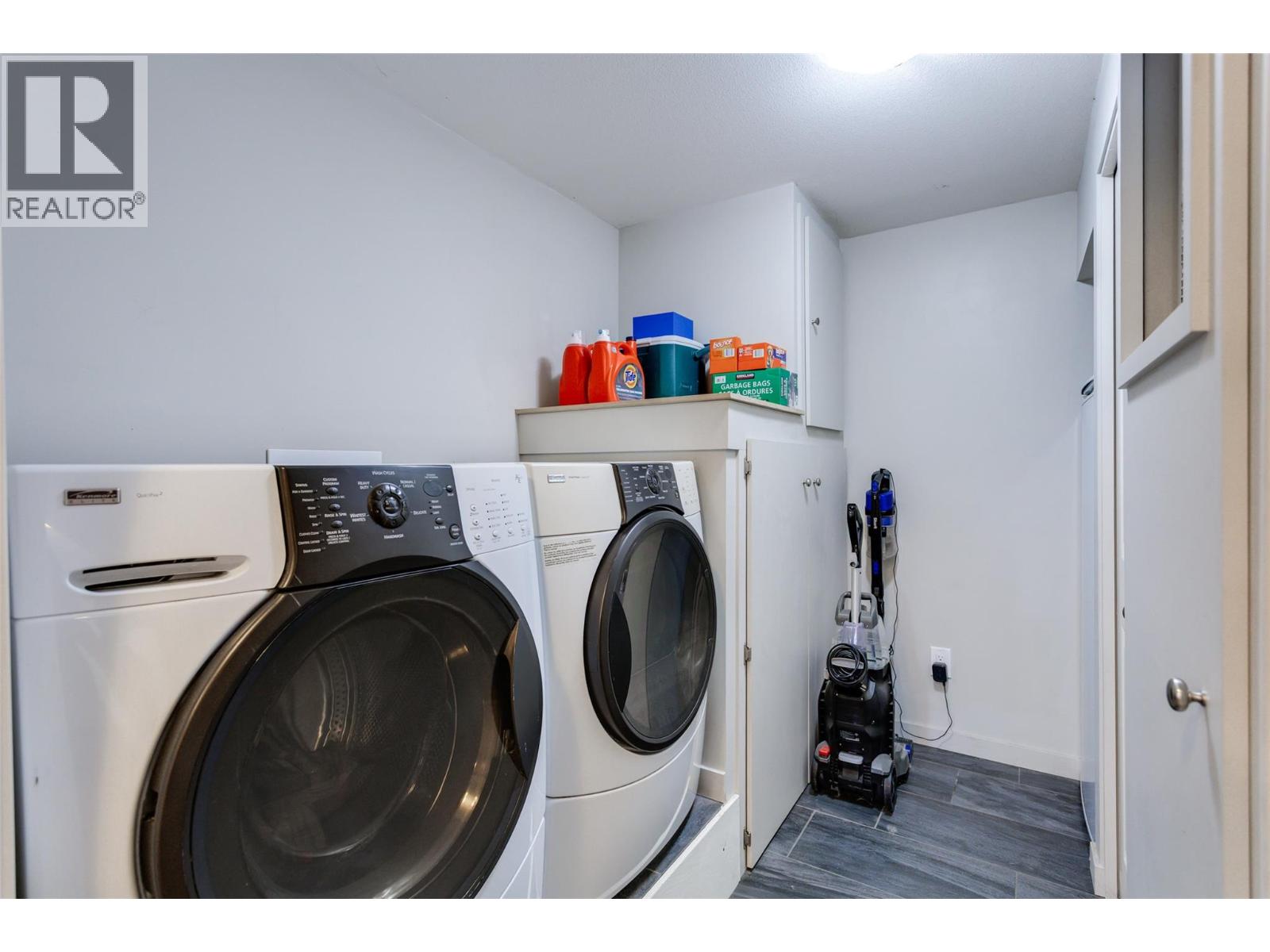#13 3381 Village Green Way - Image 24