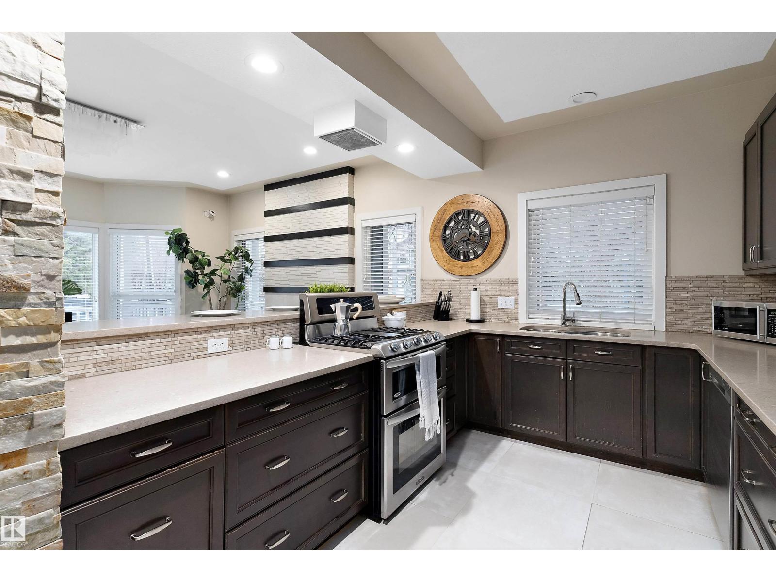 9654 100 ST NW - 14