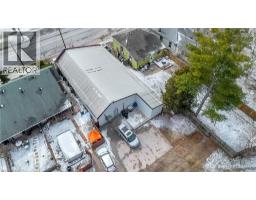 215 Grand River Avenue, Brantford, ON N3T4Y3 Photo 38