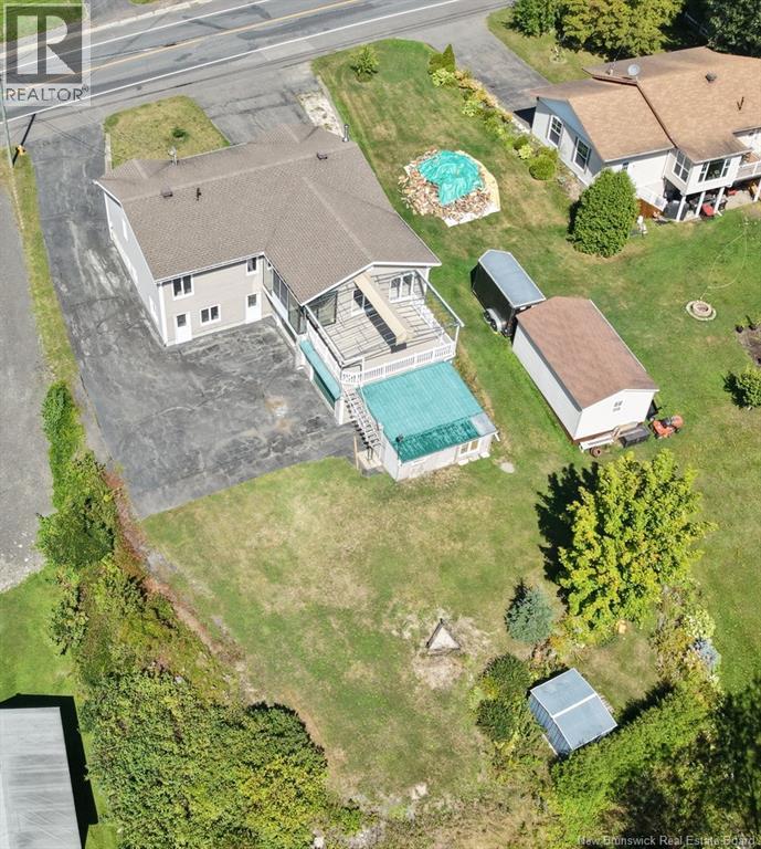 924 St-Francois Street - 23