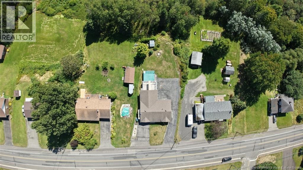 924 St-Francois Street - 24
