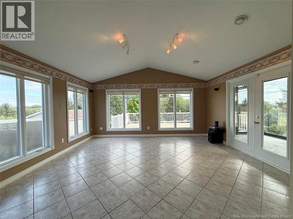 924 St-Francois Street - 6
