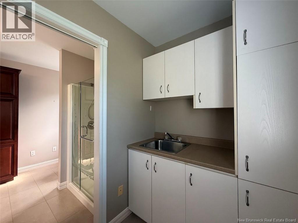 924 St-Francois Street - 18