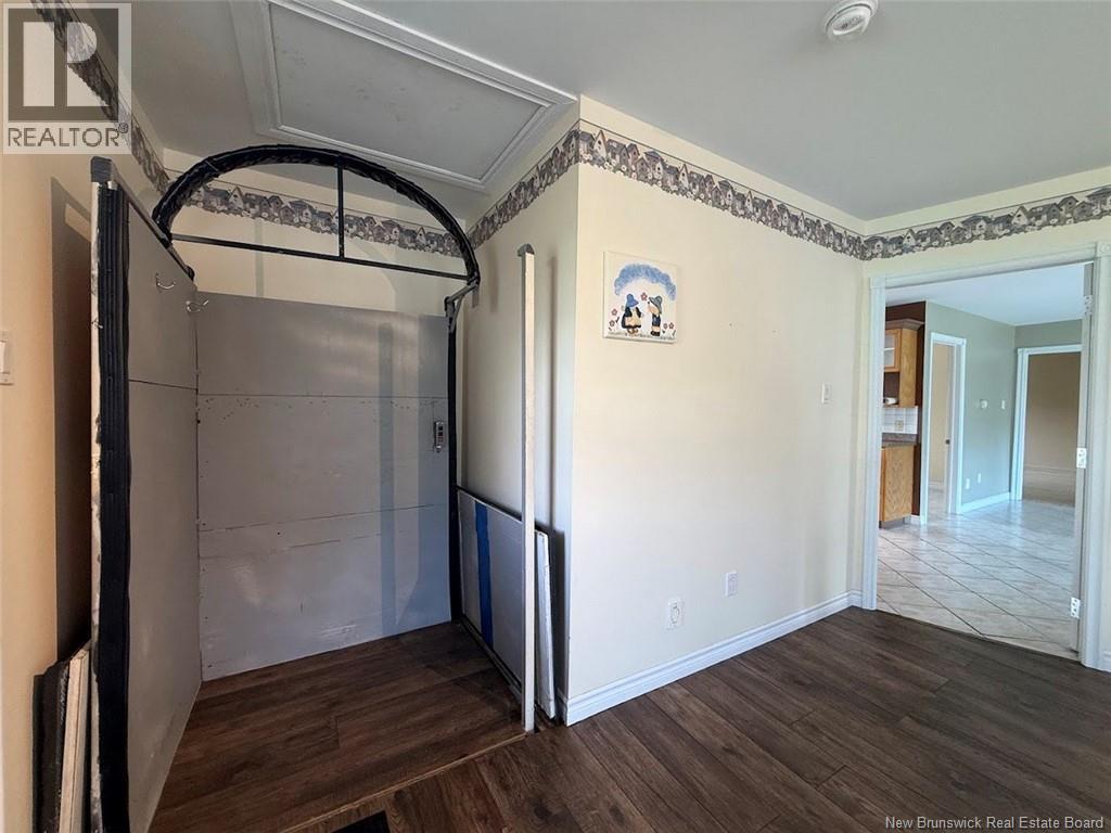 924 St-Francois Street - 11