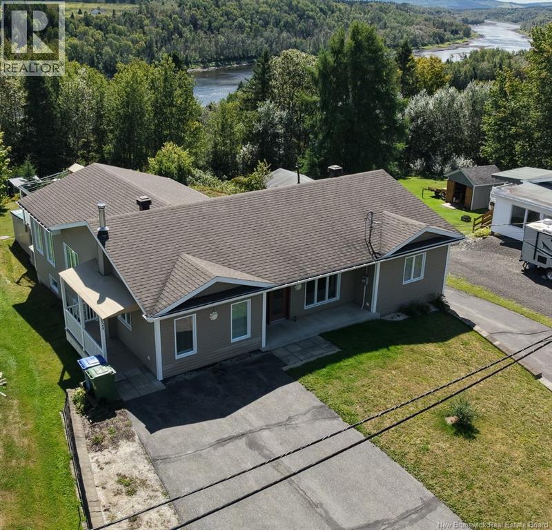 924 St-Francois Street - 22