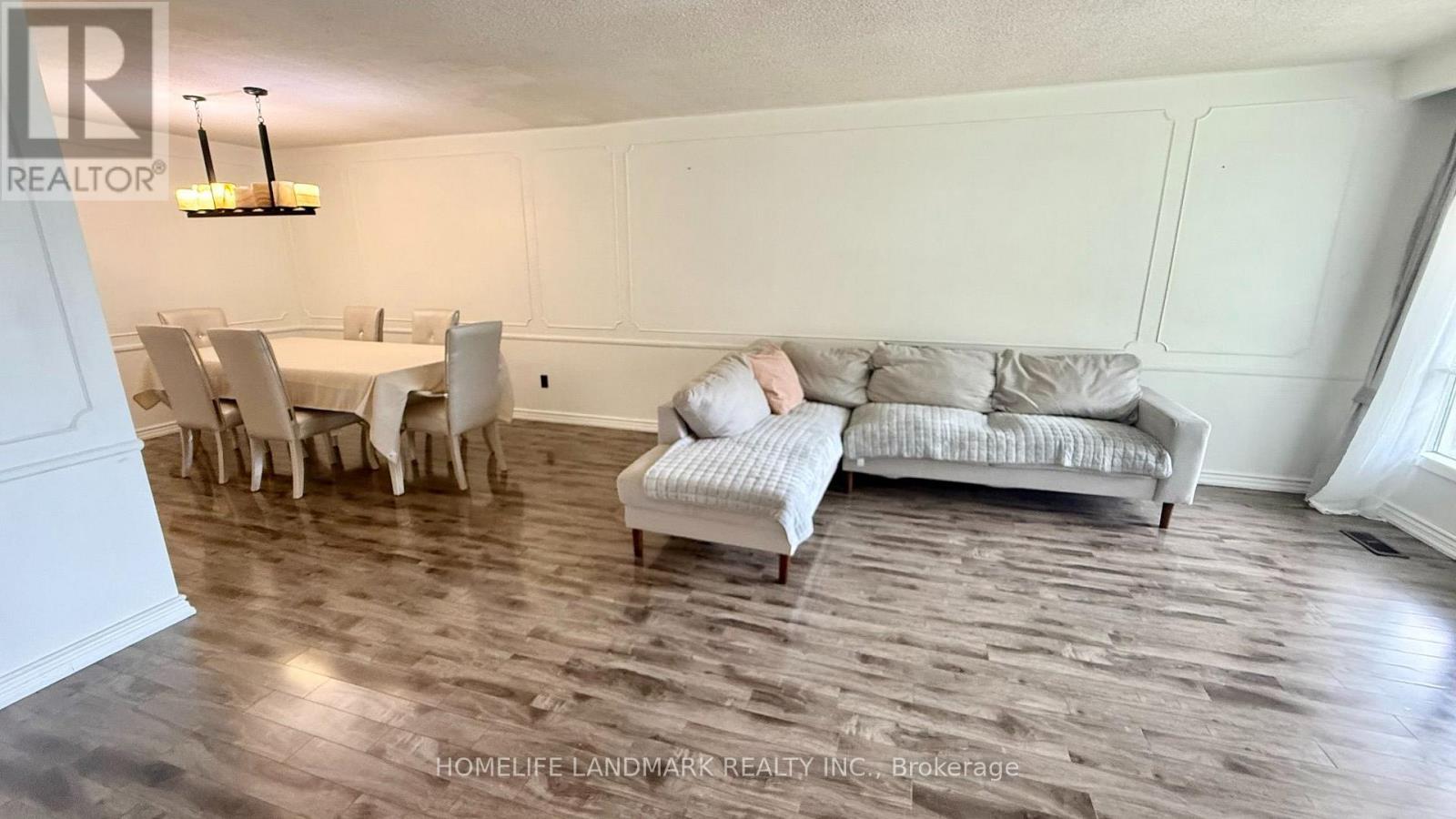 #Main Floor 47 Clancy Drive, Toronto (Don Valley Village), Ontario, M2J2V7, Toronto (Don Valley Village), Ontario — photo 4 of 5