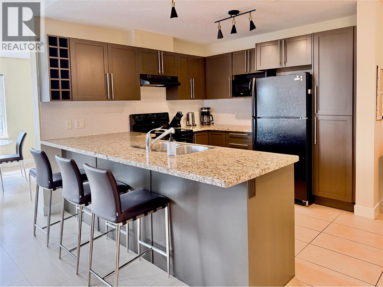416 1089 Sunset Drive, Kelowna