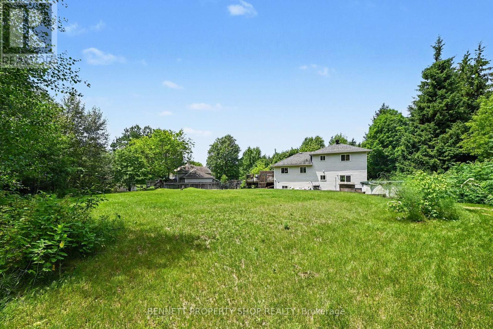 230 CARDINAL CRESCENT - Image 15