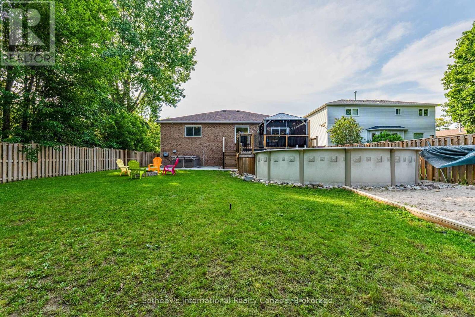 53 ROYAL BEECH DRIVE - 38