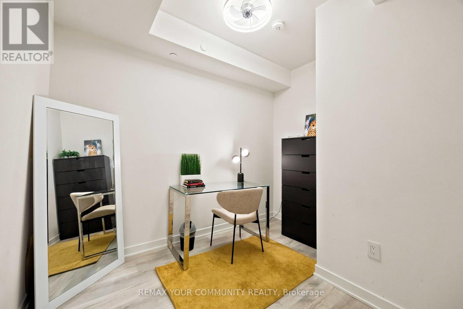 #1627 70 PRINCESS STREET - 15