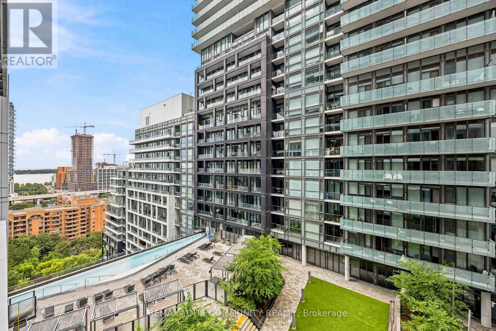 #1627 70 PRINCESS STREET - 24