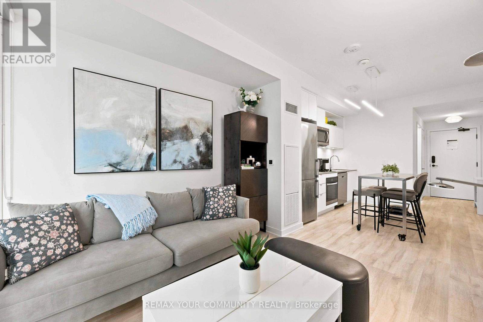#1627 70 PRINCESS STREET - 6