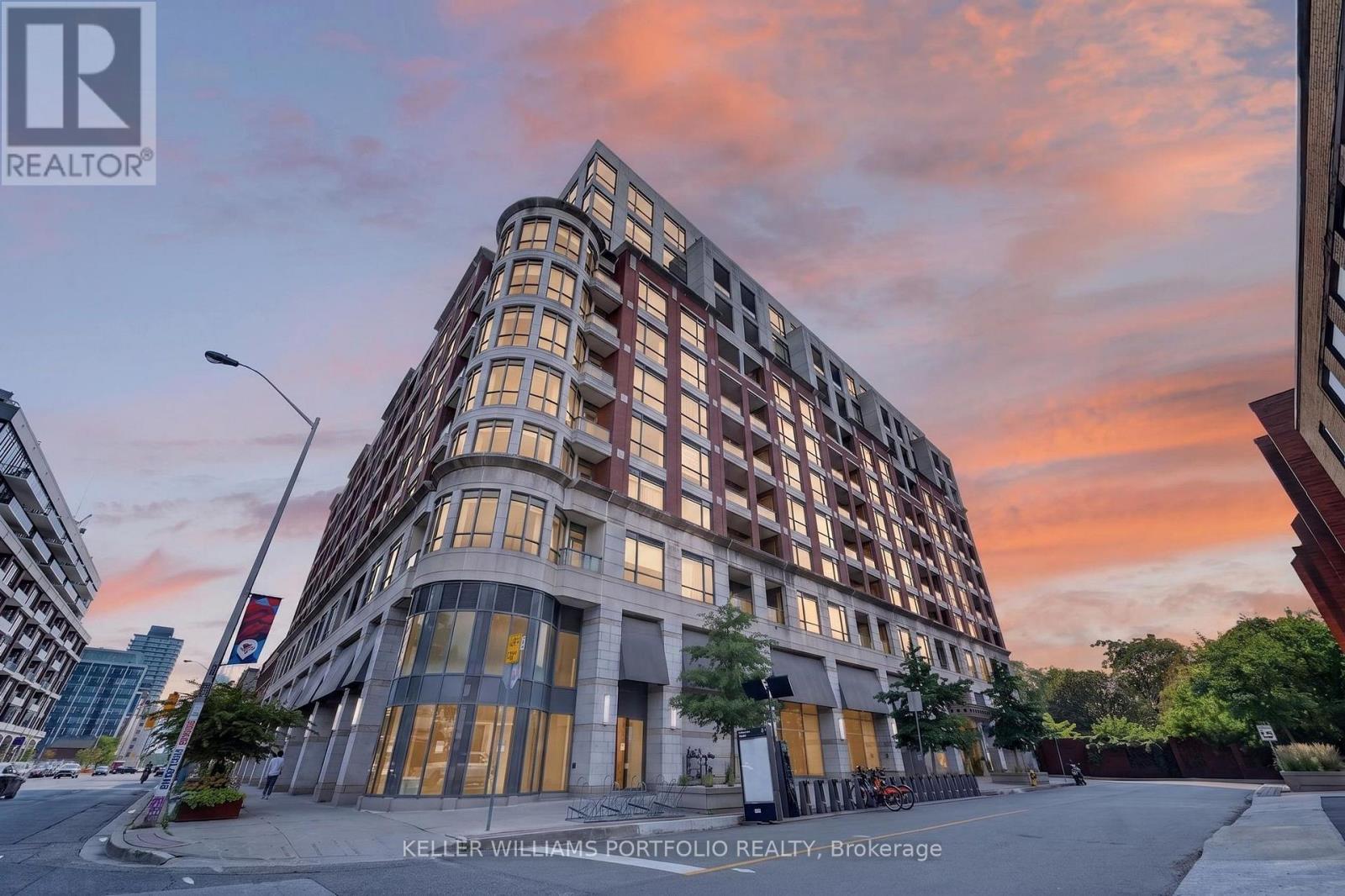 #802 23 Glebe Road West, Toronto (Yonge-Eglinton), Ontario, M5P0A1, Toronto (Yonge-Eglinton), Ontario — photo 1 of 5