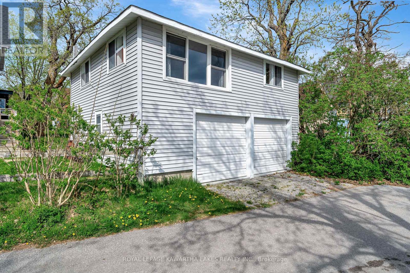 45 OAK STREET - Image 20