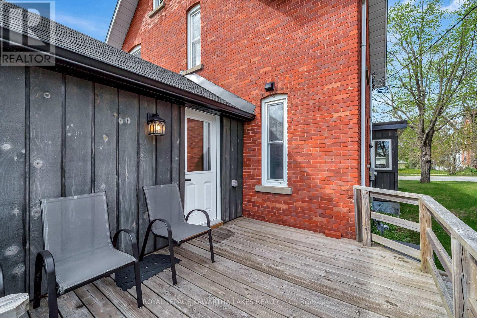 45 OAK STREET - Image 32