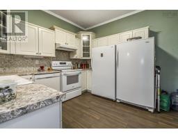 2pc Ensuite bath - 20 Gray Street, Windsor, NS B0N2T0 Photo 16