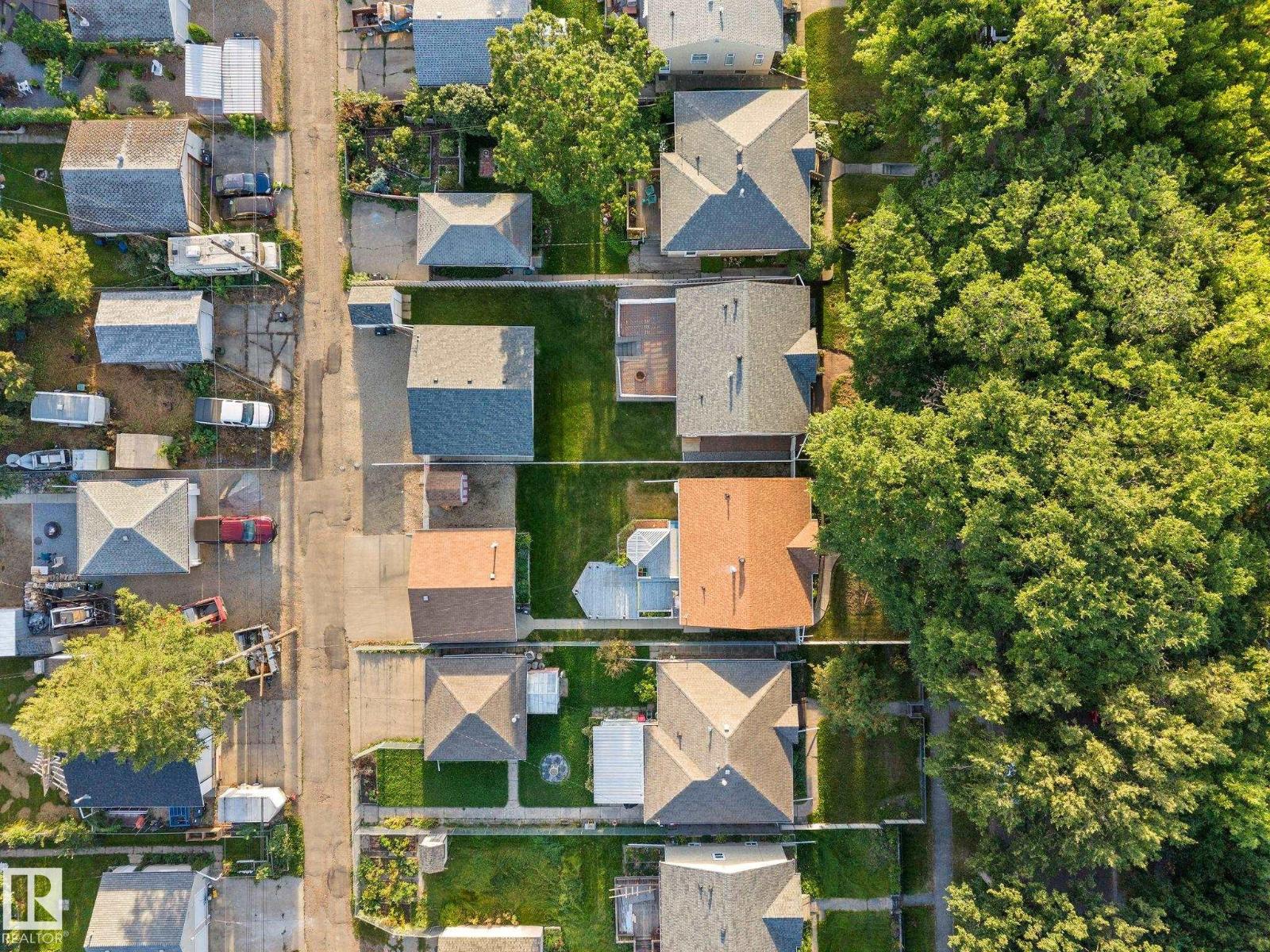 9719 65 AV NW - 59