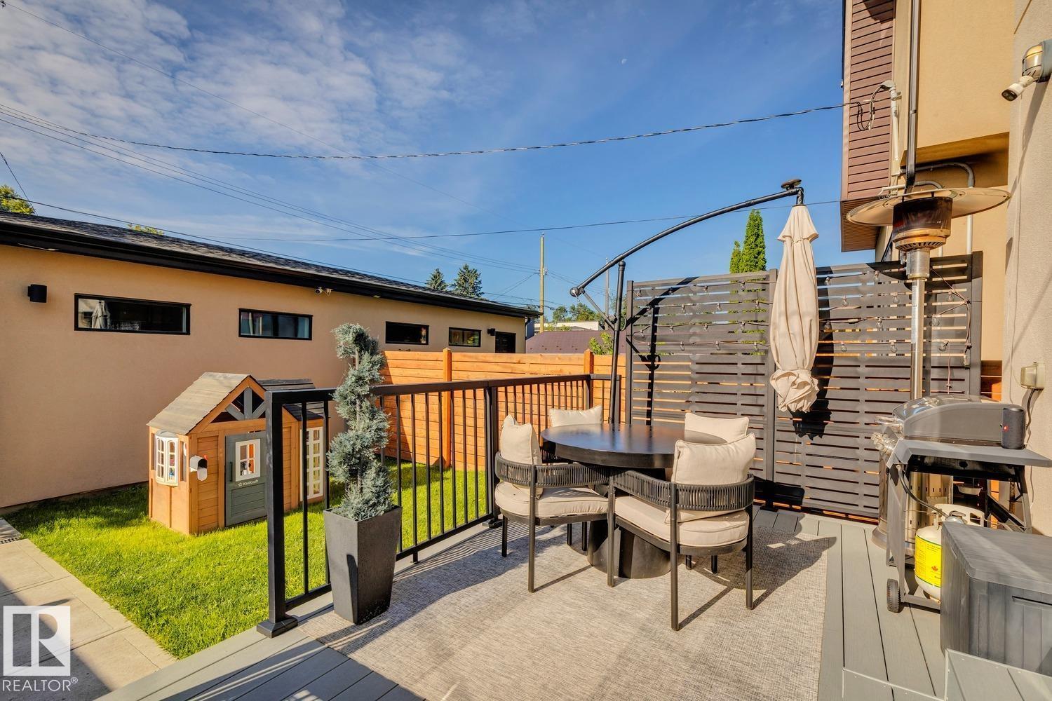 9323 75 AV NW - 42
