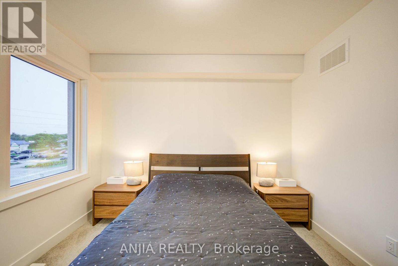 5448 MAIN STREET - Image 30