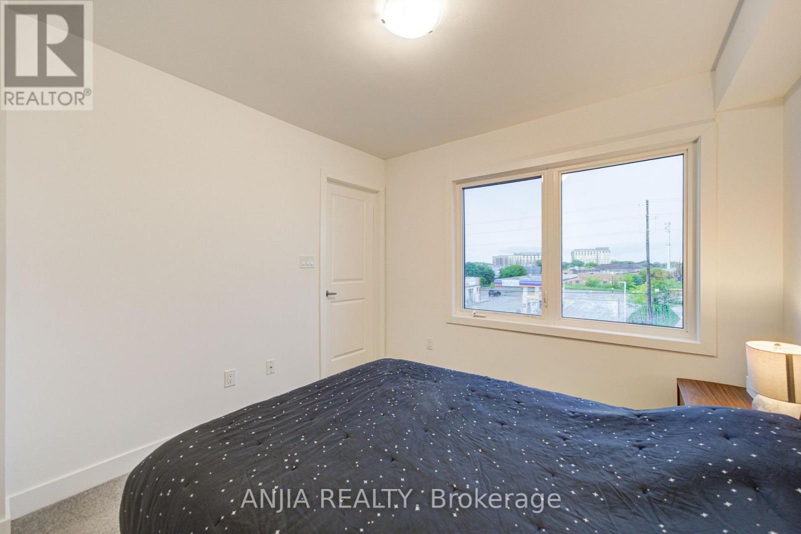 5448 MAIN STREET - Image 31