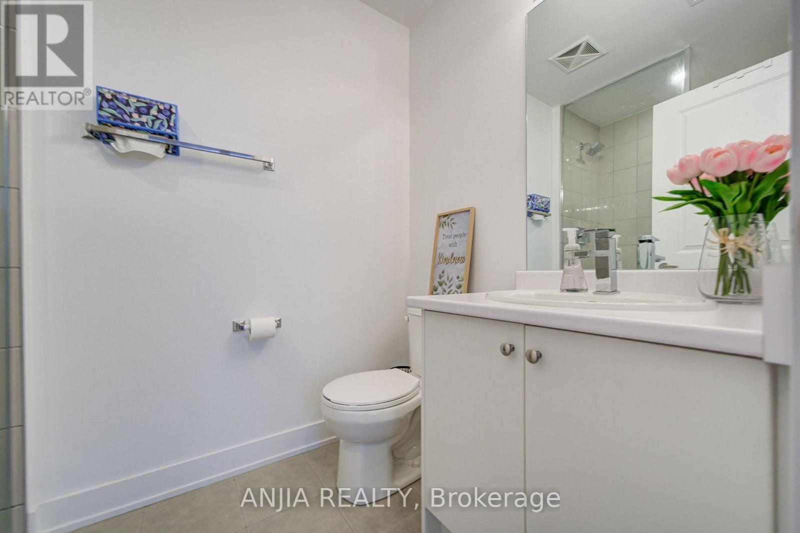 5448 Main Street, Whitchurch-Stouffville (Stouffville), Ontario, L4A4W8, Whitchurch-Stouffville (Stouffville), Ontario — photo 5 of 5
