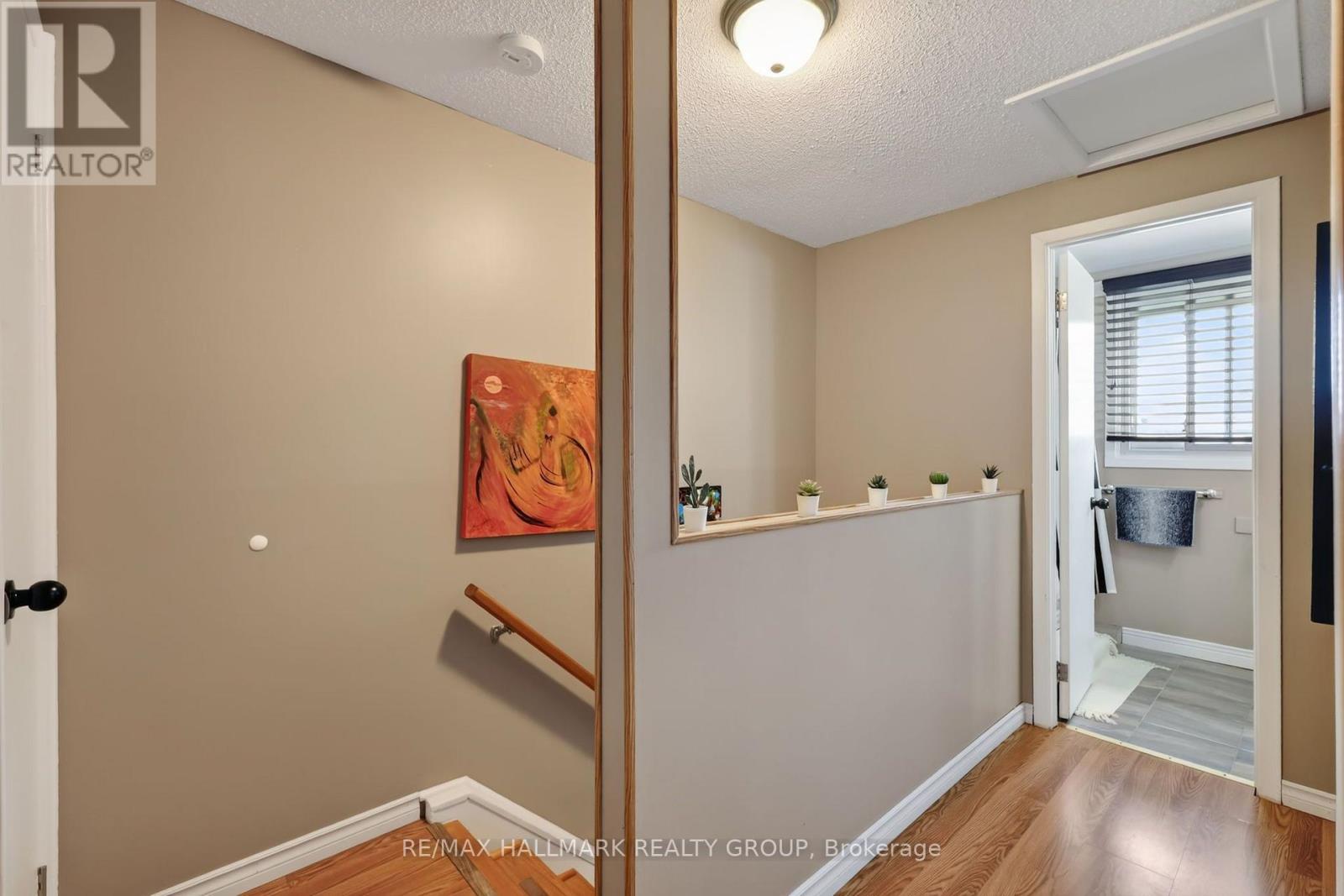 3 Bed, 2 Bath House for Sale in Ottawa – 60 – 1045 MORRISON DRIVE, Ottawa – MLS# X13740466 - Image 17