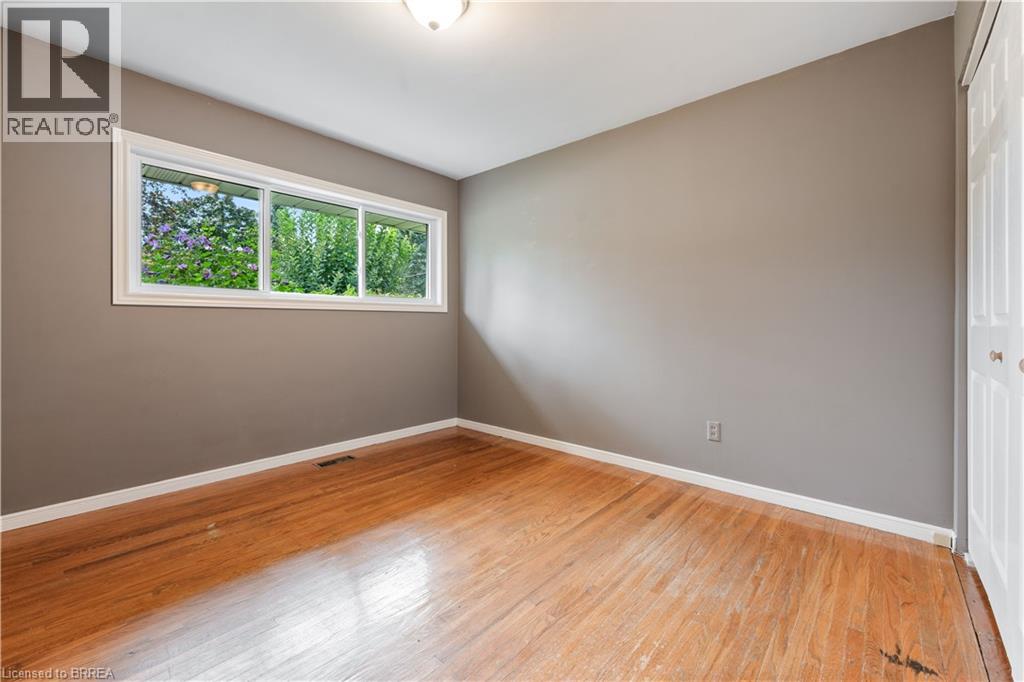 25 WAYNE Drive - 14