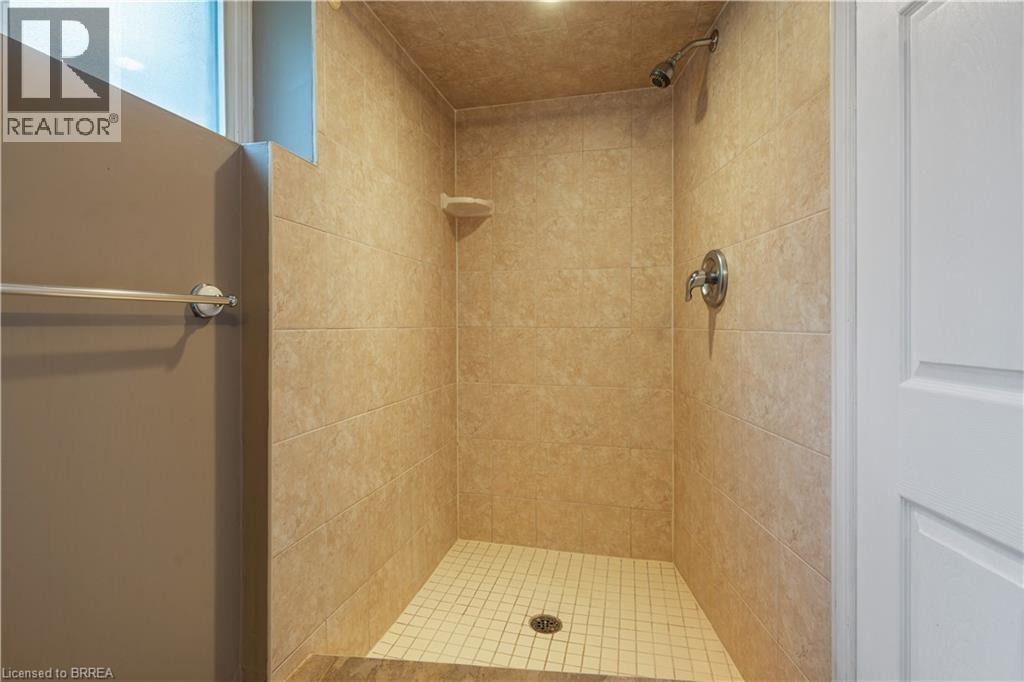 25 WAYNE Drive - Image 21