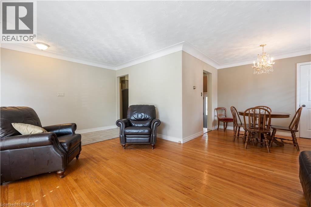 25 WAYNE Drive - 7