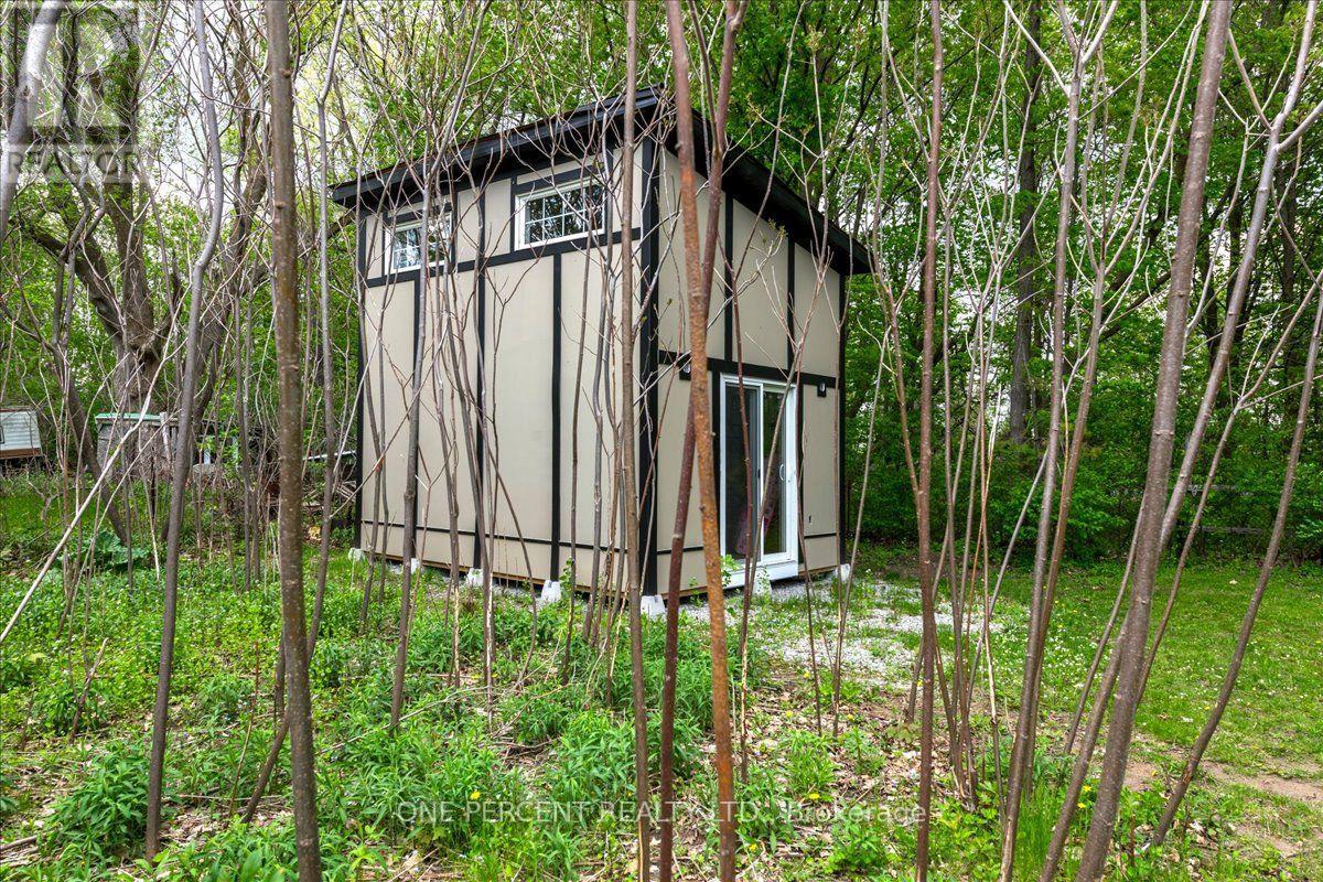 224 FOSTER DRIVE - 11