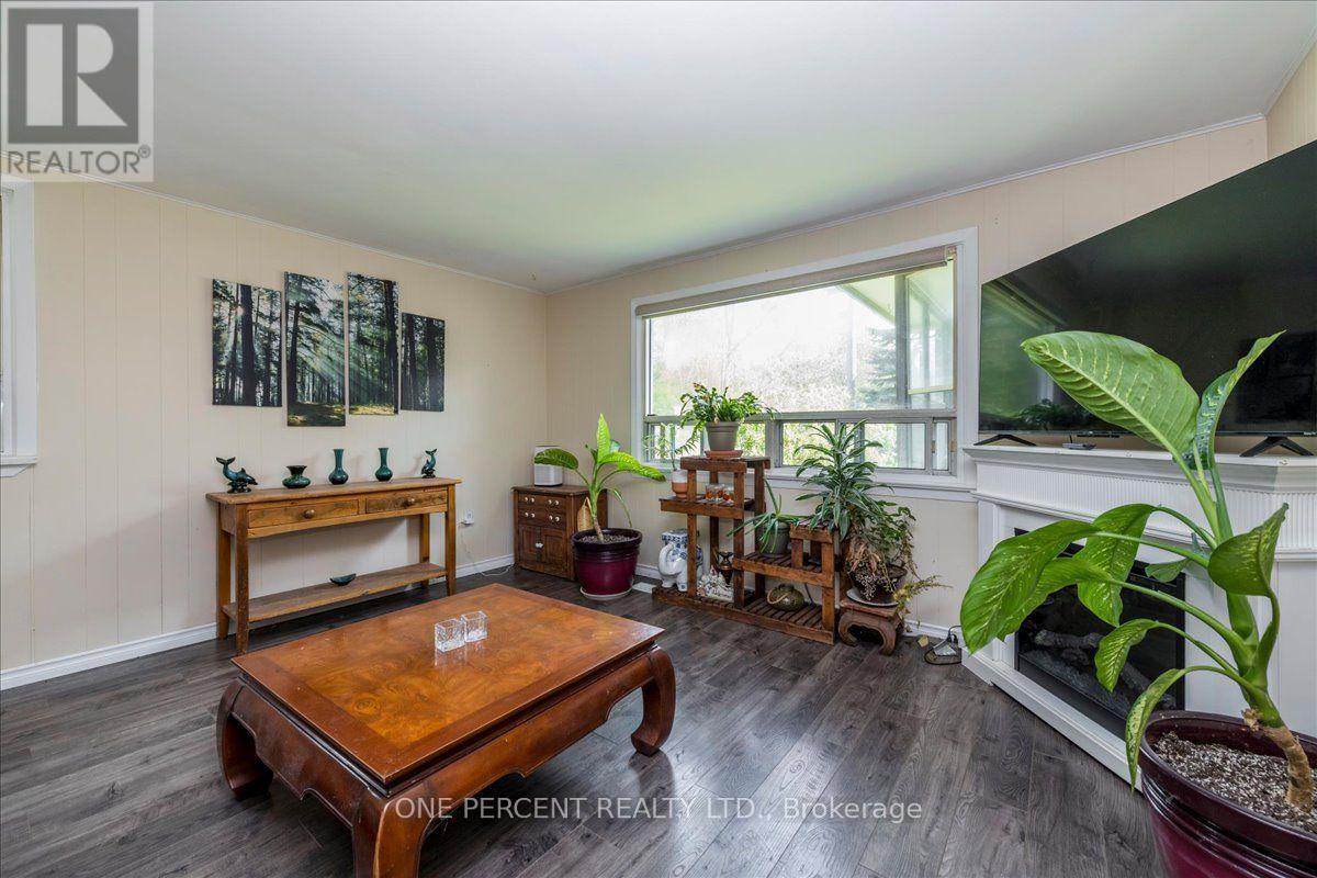 224 FOSTER DRIVE - 2