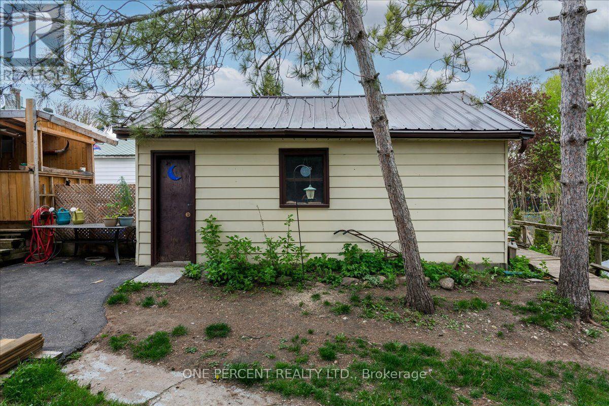 224 FOSTER DRIVE - 24