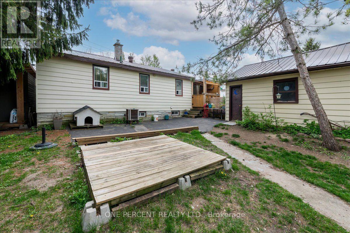224 FOSTER DRIVE - 28