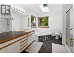 1691 Strathcona Heights Rd, Shawnigan Lake, BC V8H2A9 Photo 34