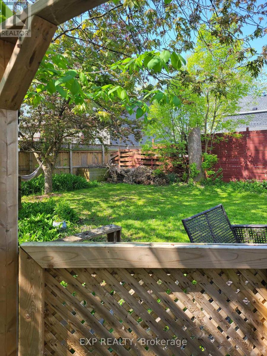 1317 DOMINION Road, Fort Erie (Crescent Park), Ontario, L2A1J2, Fort Erie (Crescent Park), Ontario — photo 5 of 5