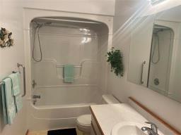 613 Manitoba Street, Shoal Lake, MB R0J1Z0 Photo 20