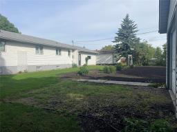 613 Manitoba Street, Shoal Lake, MB R0J1Z0 Photo 43