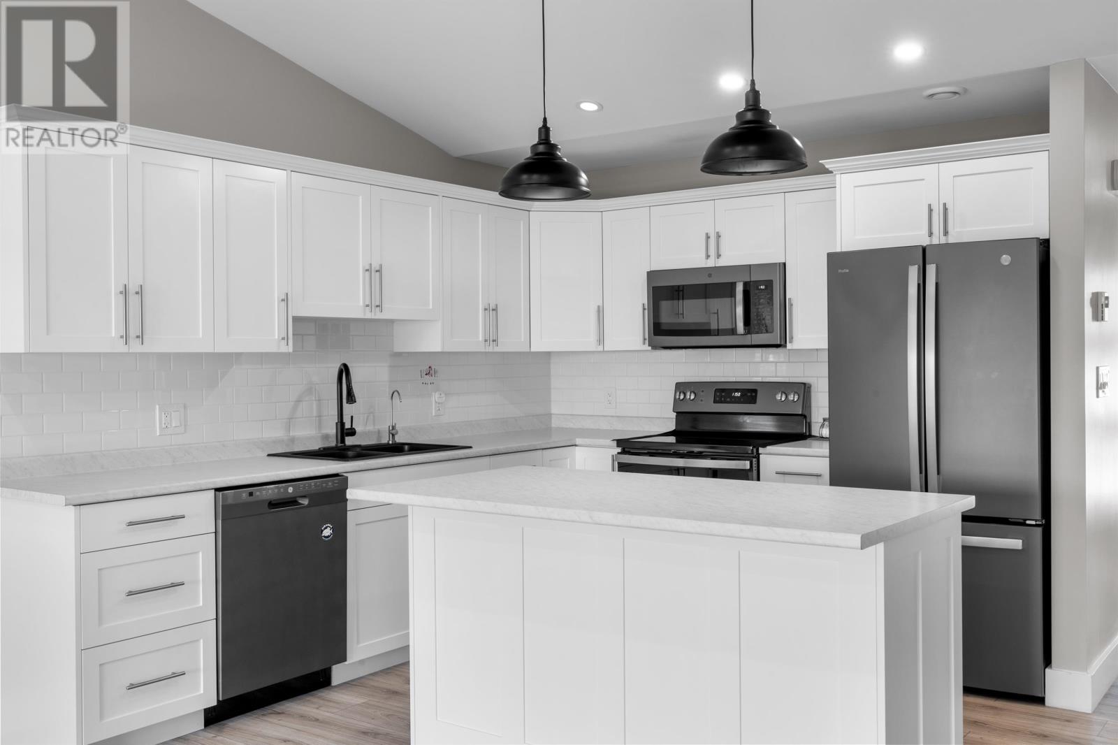 31 Starlite Street, Summerside, Prince Edward Island, C1N0N7, Summerside, Prince Edward Island — photo 4 of 5