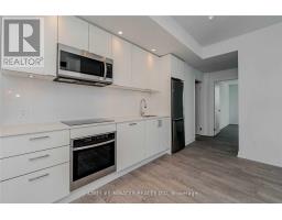 1928 Lakeshore Boulevard W, Toronto, ON M6S1A1 Photo 13