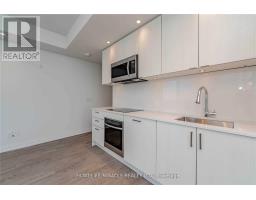 1928 Lakeshore Boulevard W, Toronto, ON M6S1A1 Photo 17