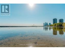 1928 Lakeshore Boulevard W, Toronto, ON M6S1A1 Photo 33