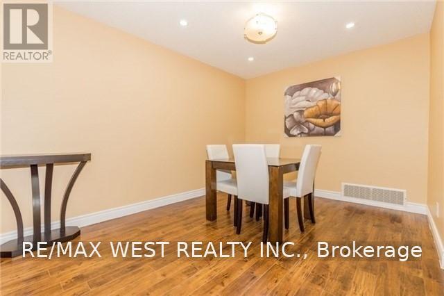 #Upper 82 Marchbank Crescent, Brampton (Central Park), Ontario, L6S3B1, Brampton (Central Park), Ontario — photo 5 of 5