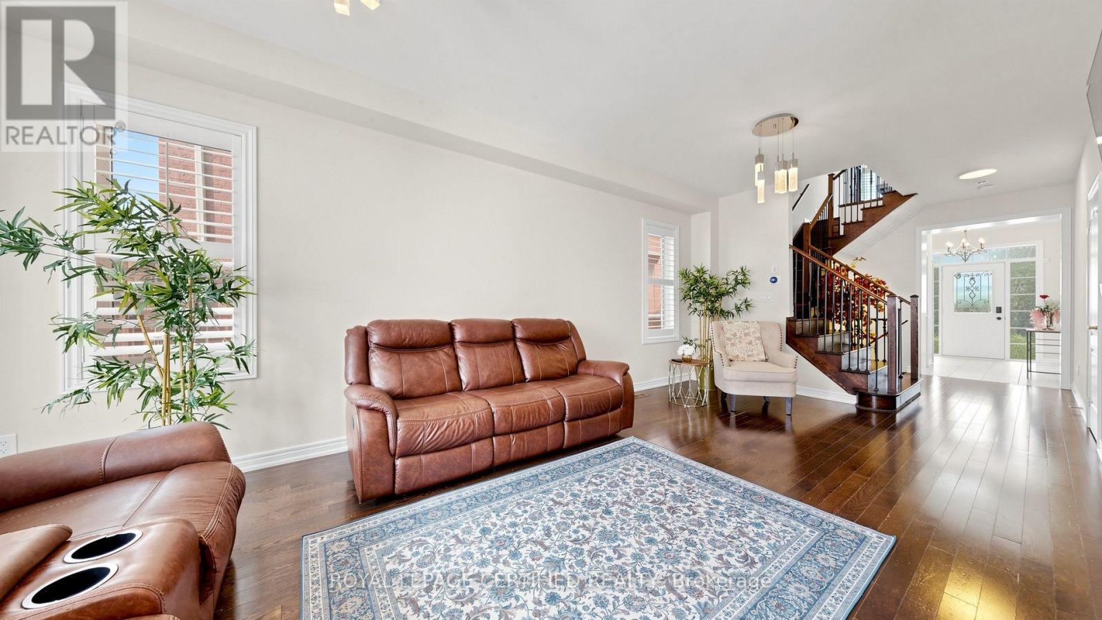 5576 MEADOWCREST AVENUE - 3