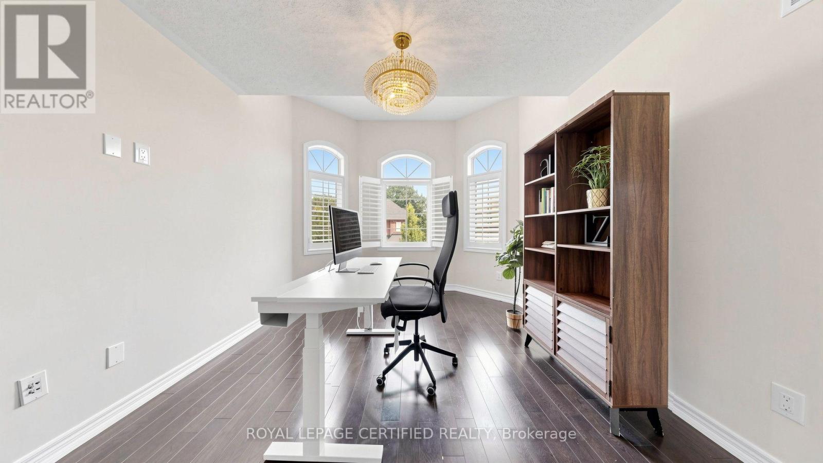 5576 MEADOWCREST AVENUE - Image 5